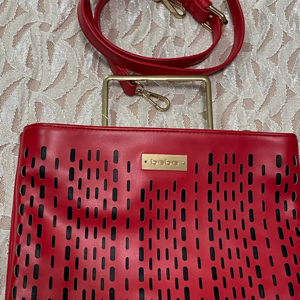 Handbags - Picture 4 of 4